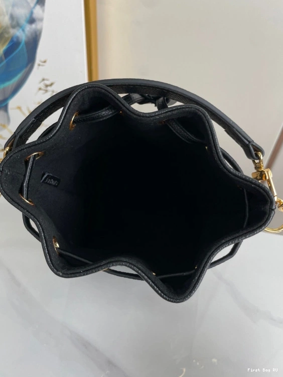First bag VUITTON NOÉ LOUIS NANO 0724